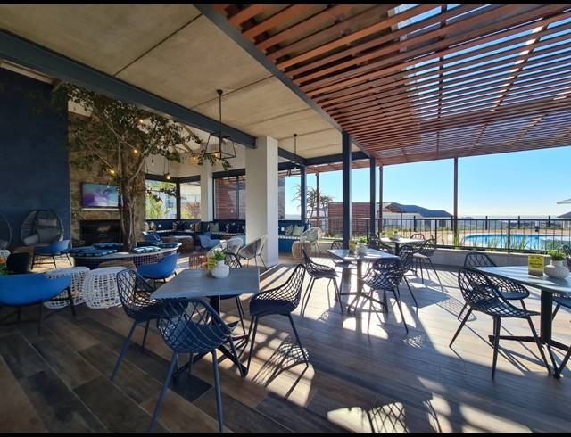 2 BEDROOM APARTMENT TO LET IN BALLITO CENTRAL